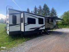 2020 Heartland Bighorn 39MB, $ 44,000