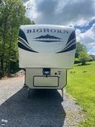 2020 Heartland Bighorn 39MB, $ 44,000