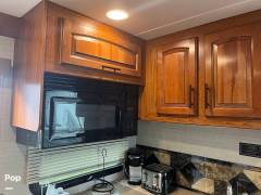 2017 Jayco Greyhawk 31DS, $ 73,700