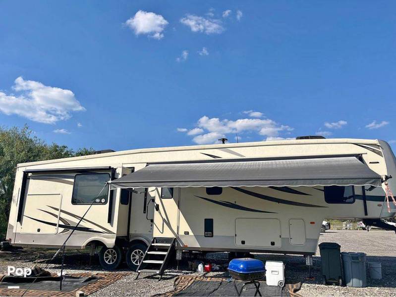 2020 Palomino Columbus 378MBC, $ 47,500