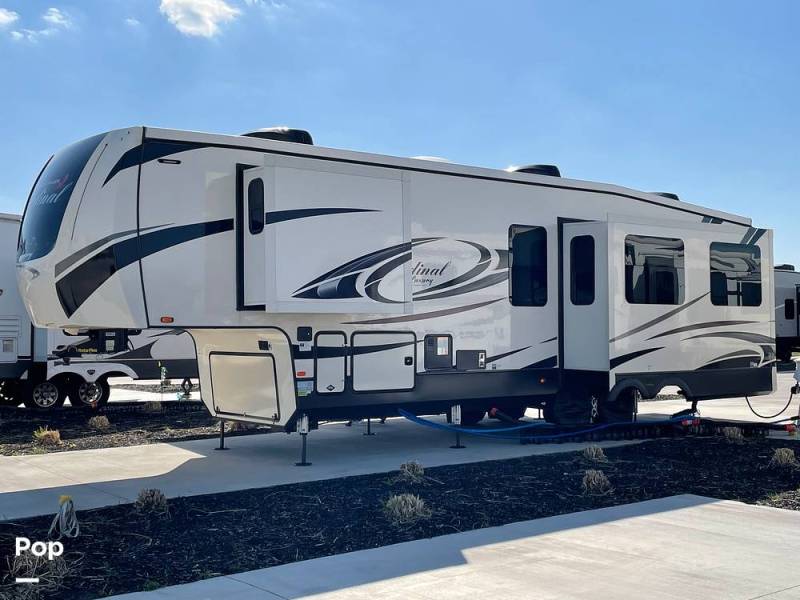 2020 Forest River Cardinal 344SKX, $ 62,000
