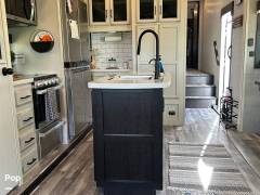 2022 Jayco Eagle 355MBQS, $ 69,500