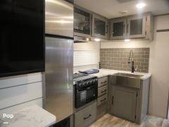 2021 Dutchmen Kodiak Ultimate 3301BHSL, $ 38,450