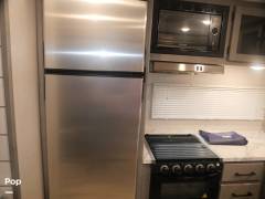 2021 Dutchmen Kodiak Ultimate 3301BHSL, $ 38,450