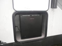 2021 Dutchmen Kodiak Ultimate 3301BHSL, $ 38,450