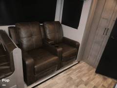 2021 Dutchmen Kodiak Ultimate 3301BHSL, $ 38,450