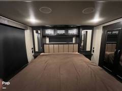 2018 Grand Design Momentum 376TH, $ 81,000