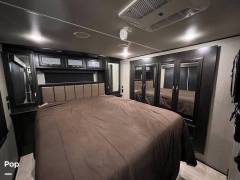 2018 Grand Design Momentum 376TH, $ 81,000