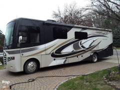 2015 Thor Motor Coach Miramar 34.2, $ 90,000