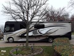 2015 Thor Motor Coach Miramar 34.2, $ 90,000