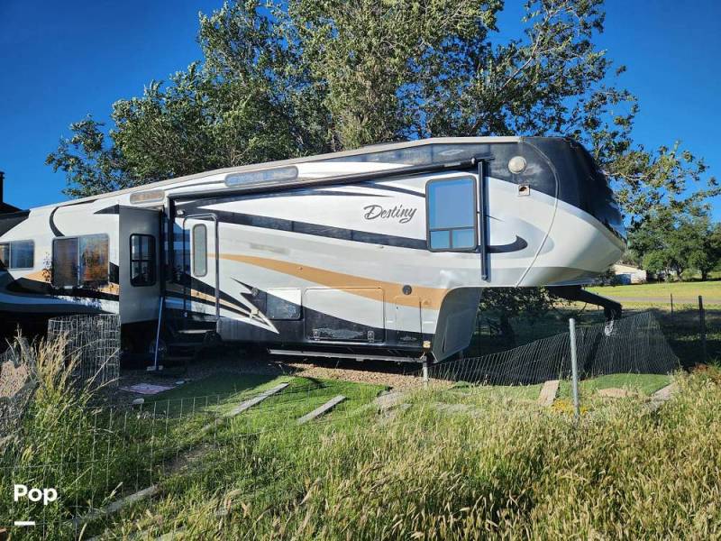 2012 MVP RV Destiny 355RE, $ 38,800