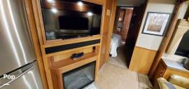 2015 Fleetwood Bounder 35K, $ 89,995
