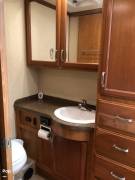 2015 Fleetwood Bounder 35K, $ 89,995