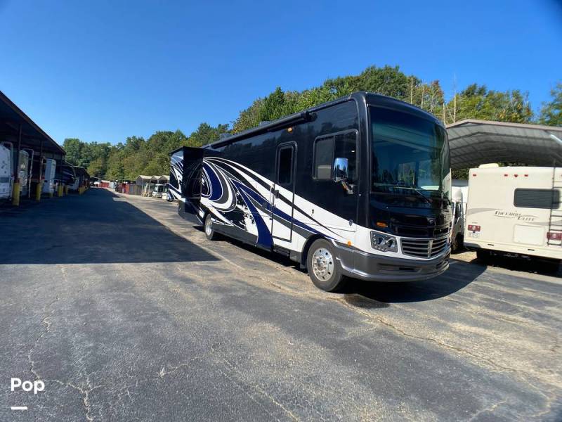 2020 Fleetwood Southwind 37F, $ 162,000