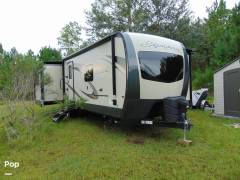 2019 Rockwood Signature 8329SS, $ 34,500