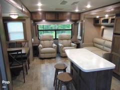 2019 Rockwood Signature 8329SS, $ 34,500