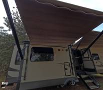 2019 Rockwood Signature 8329SS, $ 34,500