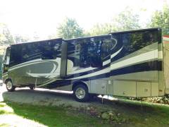 2015 Georgetown XL 377TS, $ 52,000
