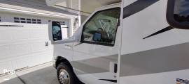 2019 Thor Motor Coach Freedom Elite 23H, $ 54,900