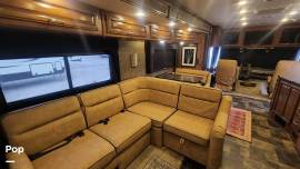 2014 Fleetwood Bounder 35K, $ 77,000