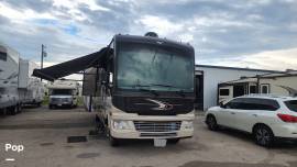 2014 Fleetwood Bounder 35K, $ 77,000