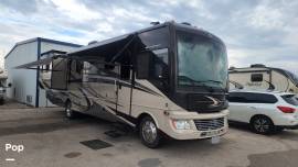 2014 Fleetwood Bounder 35K, $ 77,000