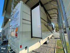 2009 Fleetwood Bounder 35E, $ 49,900