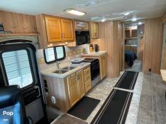 2009 Fleetwood Bounder 35E, $ 49,900