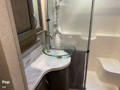 2018 Dutchmen Voltage Epic 4210, $ 105,000