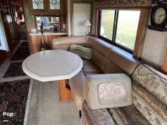 2001 Foretravel Motorcoach Foretravel U320, $ 43,500