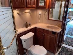 2001 Foretravel Motorcoach Foretravel U320, $ 43,500