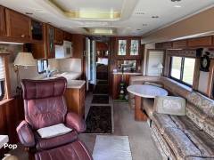 2001 Foretravel Motorcoach Foretravel U320, $ 43,500
