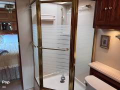 2001 Foretravel Motorcoach Foretravel U320, $ 43,500