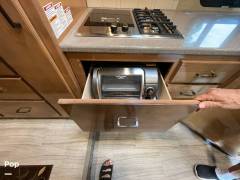 2020 Thor Motor Coach Quantum WS31, $ 85,000