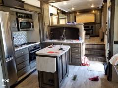 2019 Keystone Montana 3731FL, $ 67,200