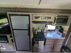 2021 Coachmen Freedom Express 323 BHDS, $ 30,000