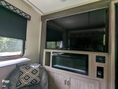 2021 Coachmen Freedom Express 323 BHDS, $ 30,000