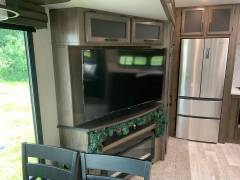 2021 Prime Time Sanibel 3702WB, $ 60,000