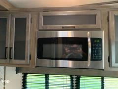 2021 Prime Time Sanibel 3702WB, $ 60,000