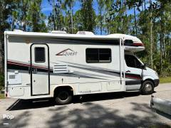 2010 Fleetwood Quest 24E, $ 55,000