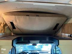 2010 Fleetwood Quest 24E, $ 55,000