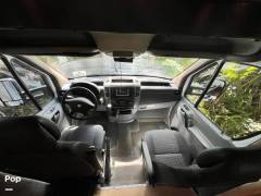 2010 Fleetwood Quest 24E, $ 55,000