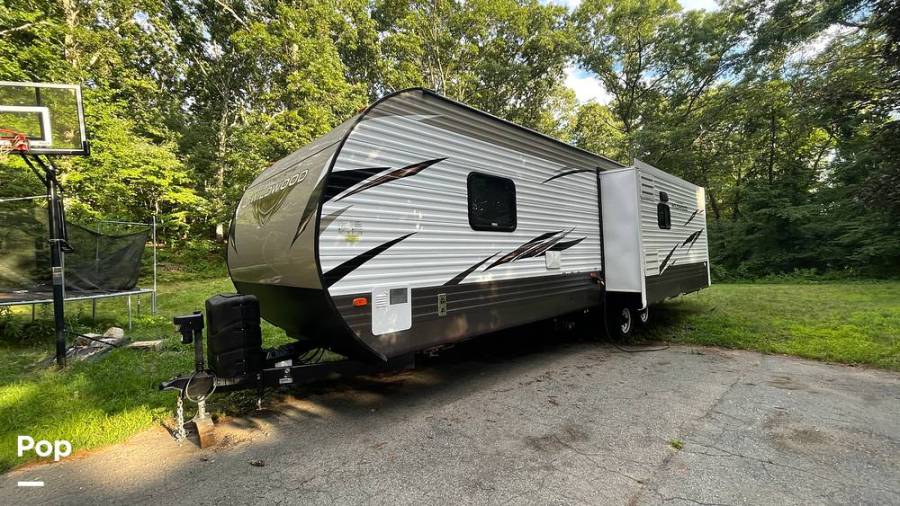2018 Forest River Wildwood 27REI, $ 31,700