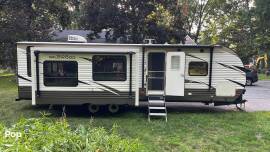 2018 Forest River Wildwood 27REI, $ 31,700