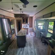 2020 Coachmen Chaparral 298RLS, $ 37,900
