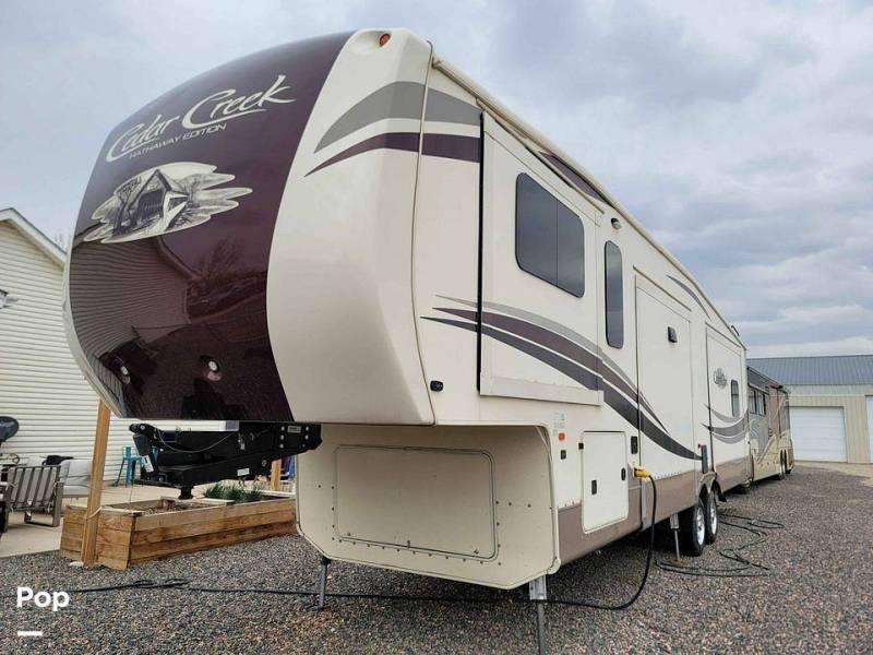 2018 Forest River Cedar Creek 38FLX, $ 56,000