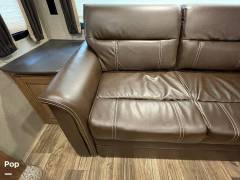 2018 Keystone Laredo 330RL, $ 27,800