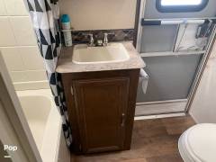 2018 Forest River Heritage Glen 312QBUD, $ 27,000