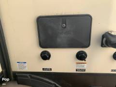 2018 Forest River Heritage Glen 312QBUD, $ 27,000