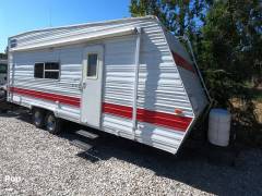 2002 Forest River Sandpiper T25 Toy Hauler, $ 12,000